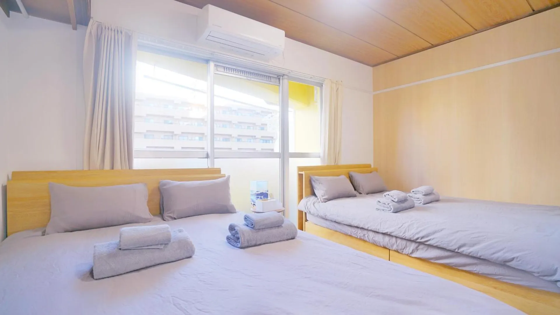 Cowcow Hotel Shinjuku Tokió Apartmanhotel